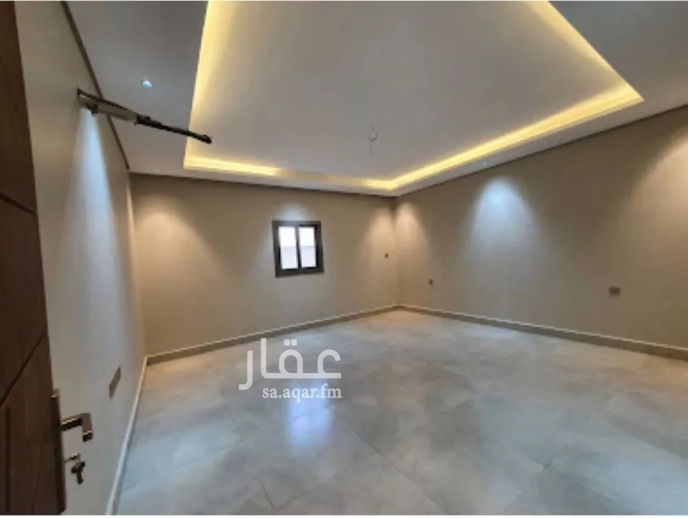 5 bedroom villa in King Fahd 12