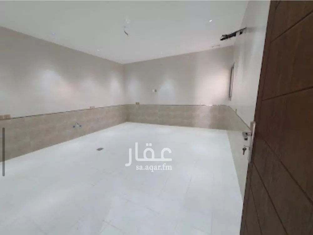 5 bedroom villa in King Fahd 9