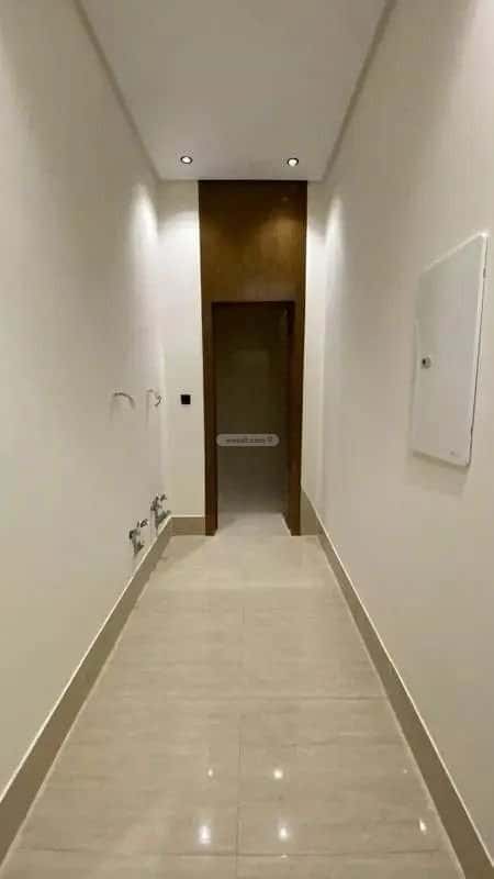 3 bedroom floor in Tuwaiq 10