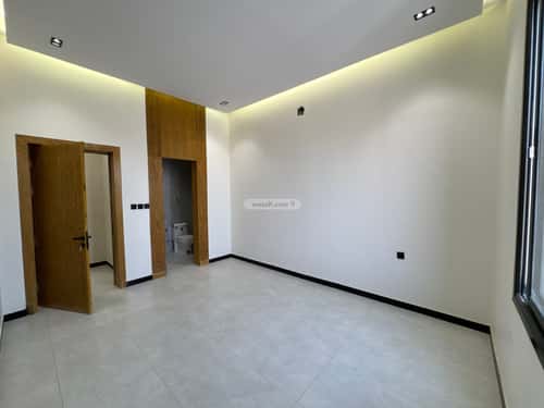 5 bedroom villa in Al Janadriyah 9