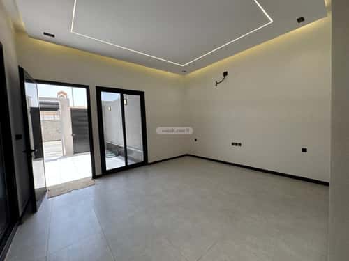 5 bedroom villa in Al Janadriyah 3