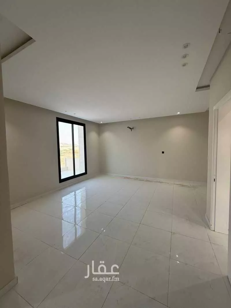 6 bedroom villa in King Fahd 20