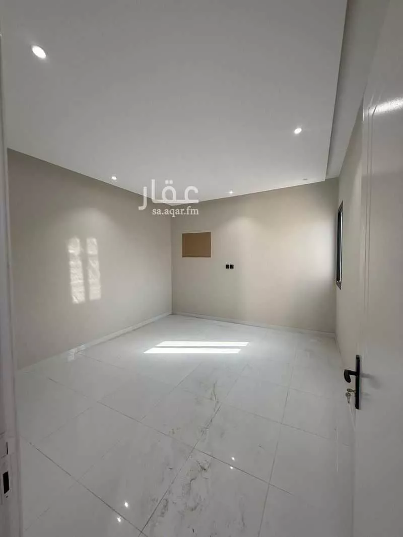 6 bedroom villa in King Fahd 22