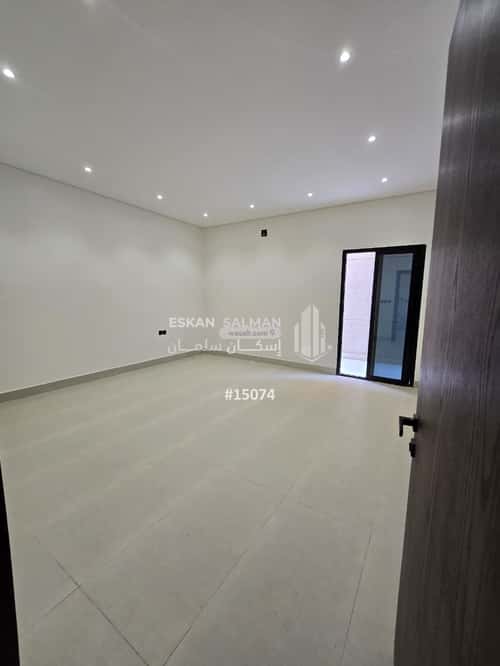 7 bedroom villa in Al Yarmouk 17