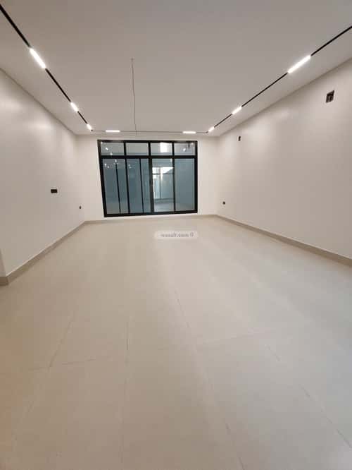 5 bedroom villa in Al Yarmouk 1