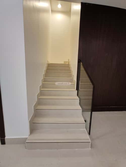 5 bedroom villa in Al Yarmouk 4