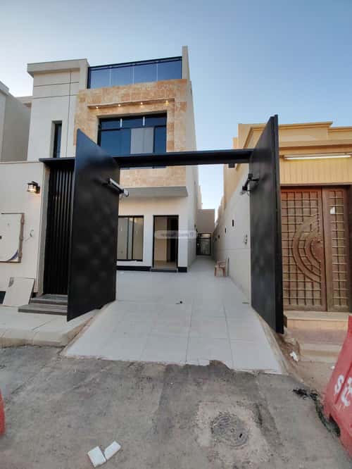 5 bedroom villa in Al Yarmouk 13