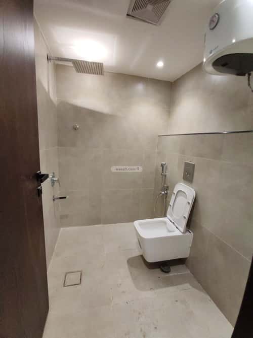 5 bedroom villa in Al Yarmouk 12