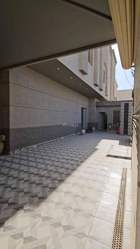 7 bedroom villa in Al Mahdiyyah, Riyadh 2