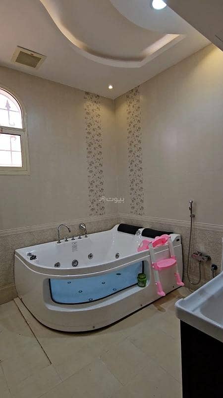 7 bedroom villa in Al Mahdiyyah, Riyadh 7