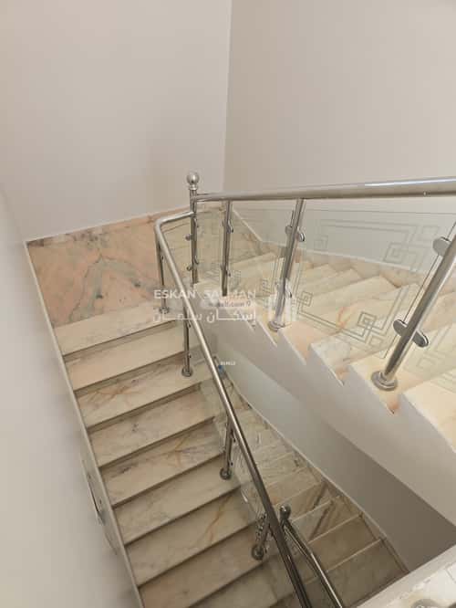 9 bedroom villa in Al Yarmouk 3