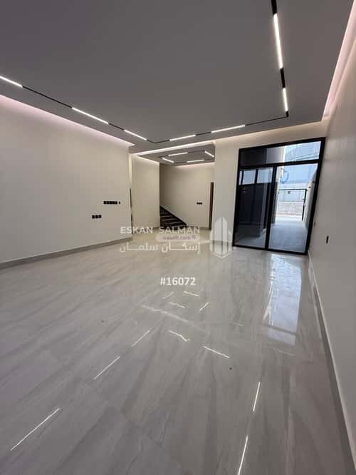 7 bedroom apartment in Al Bayan 5