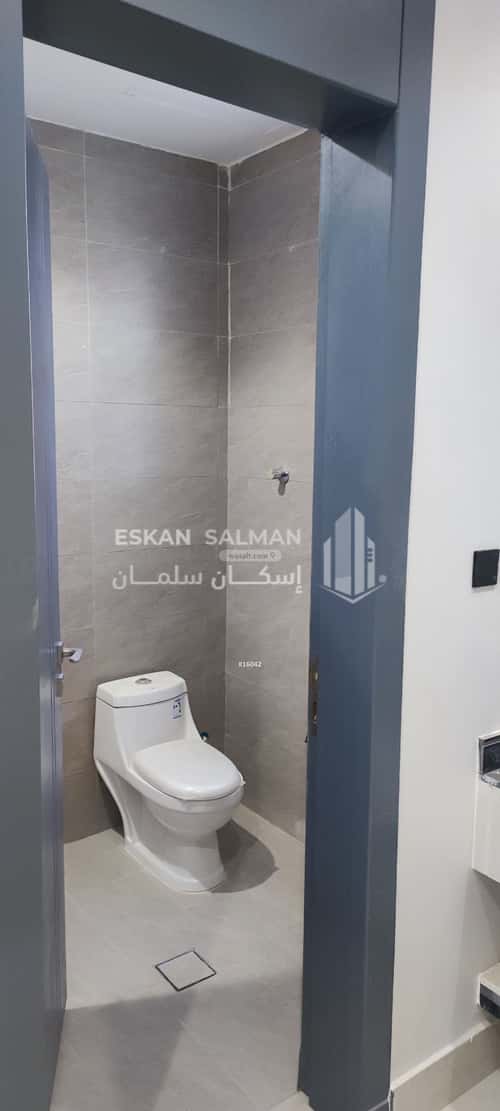 5 bedroom floor in Al Khaleej 4