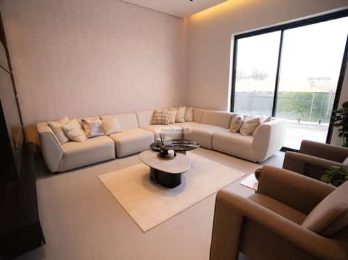 4 bedroom floor in Ulaishah 9