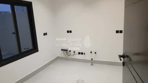 5 bedroom floor in Al Maizilah 2