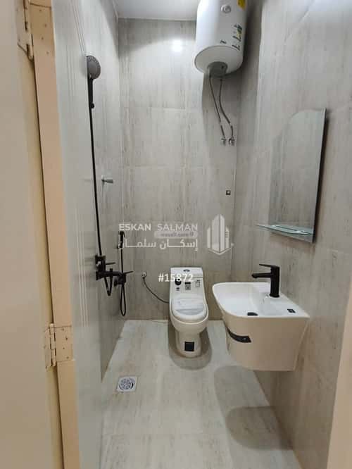 6 bedroom floor in Al Janadriyah 5