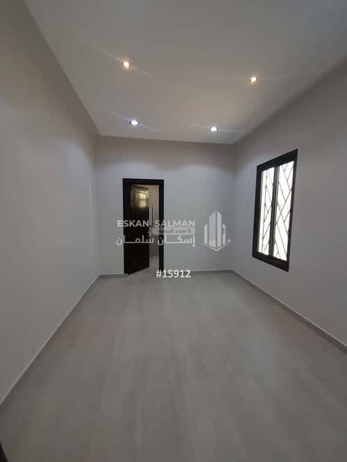 7 bedroom apartment in Al Janadriyah 10