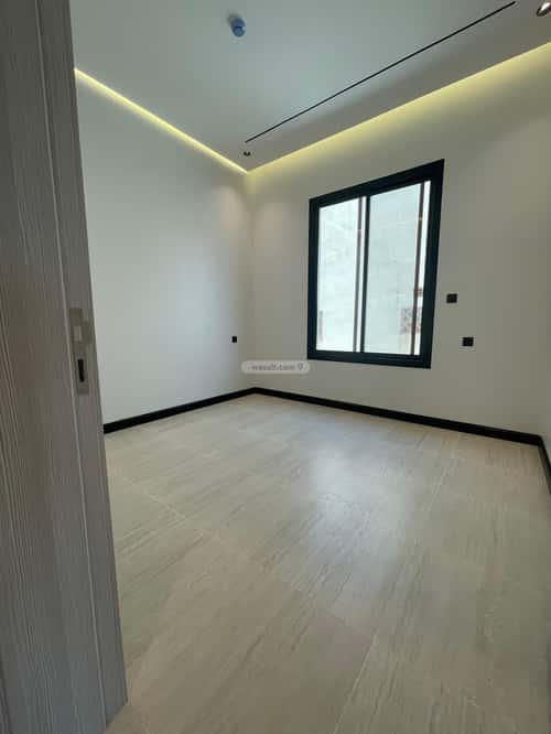 4 bedroom apartment in Dhahrat Laban 5