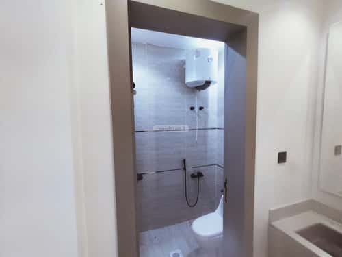 4 bedroom floor in Badr 5