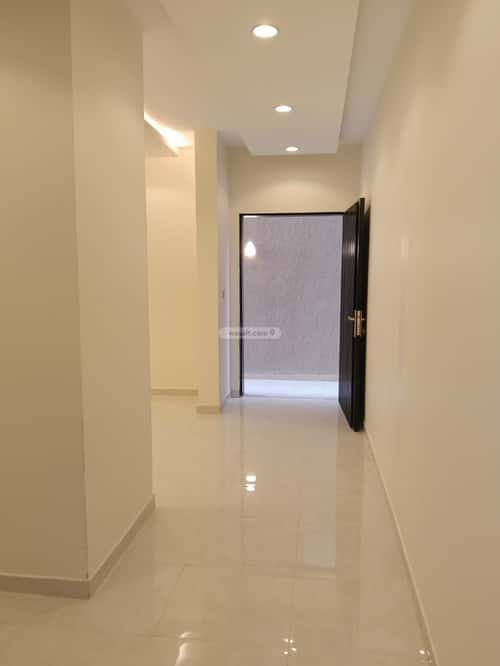 7 bedroom villa in Al Janadriyah 14
