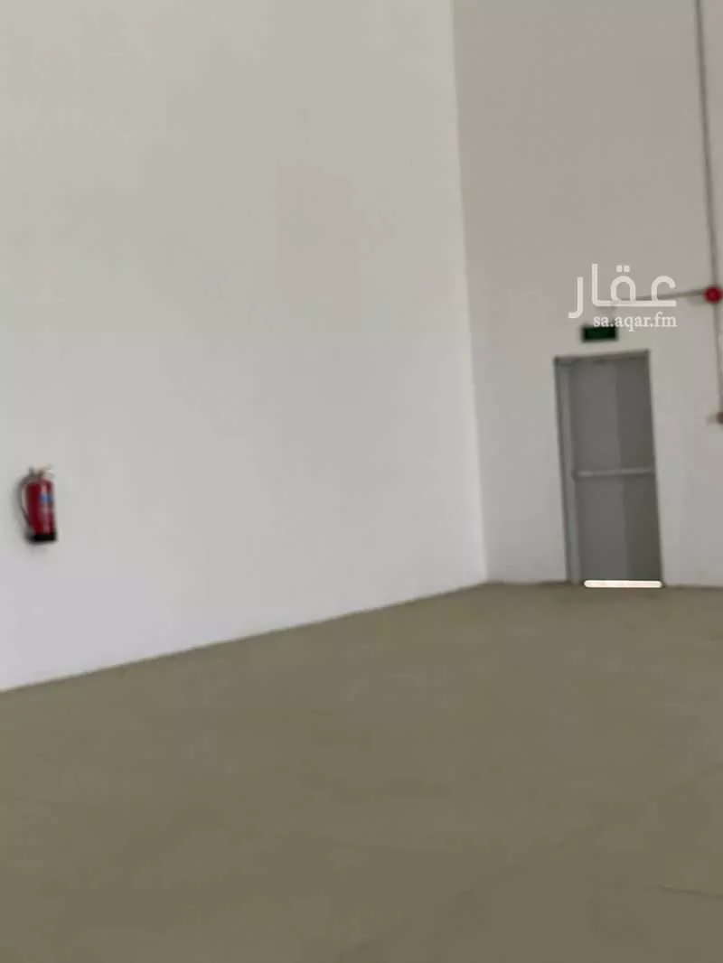 1200 sqm warehouse in Taibah 7