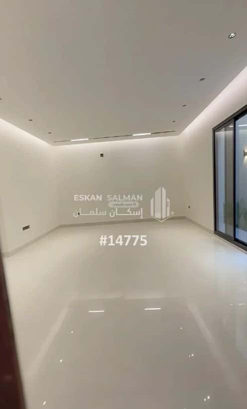 شقة 8 غرف في الرمال 1