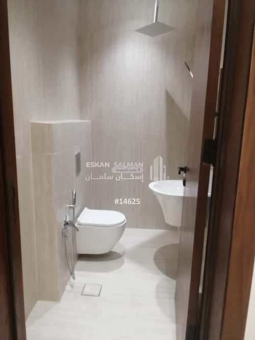 5 bedroom apartment in Al Awali 2