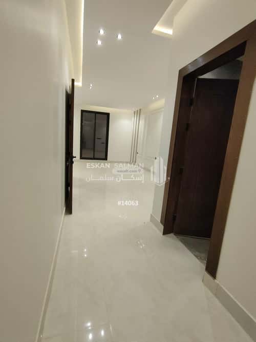 8 bedroom villa in Al Janadriyah 1