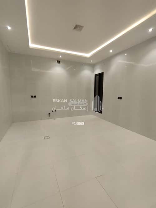 8 bedroom villa in Al Janadriyah 2