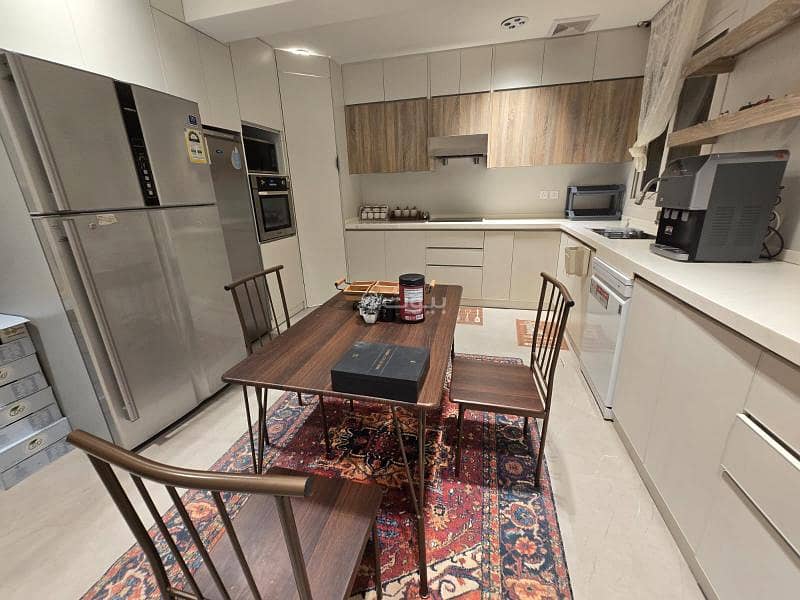 5 bedroom villa in King Khalid International Airport, Riyadh 7