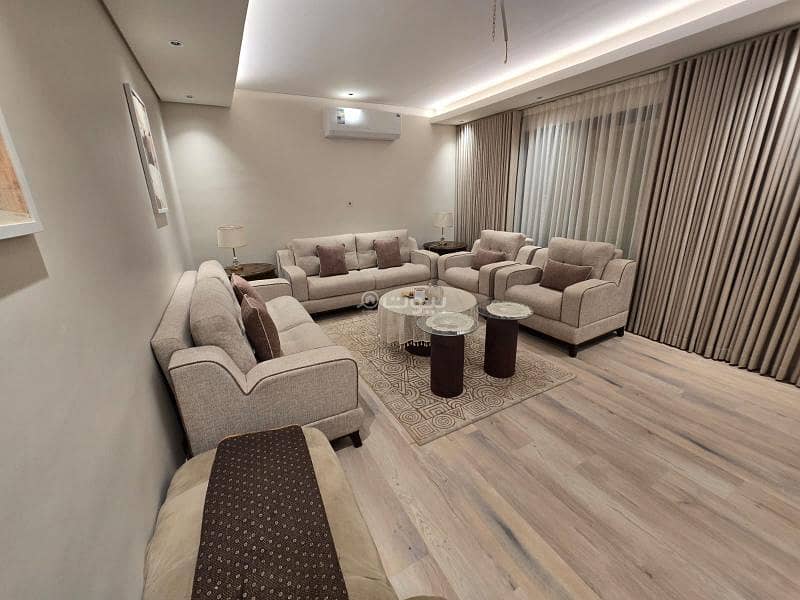 5 bedroom villa in King Khalid International Airport, Riyadh 10