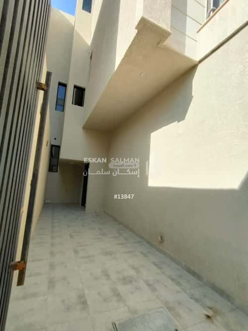 5 bedroom apartment in Al Nadwah 7