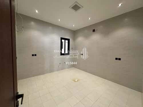 10 bedroom villa in Al Awali 4