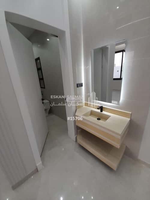 9 bedroom villa in Al Janadriyah 4