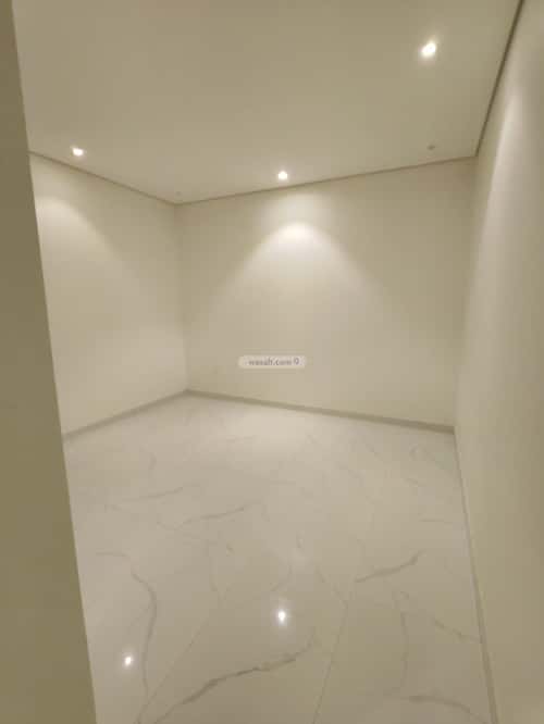 3 bedroom floor in Al Aridh 9