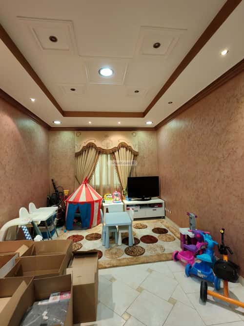 6 bedroom villa in Al Rabie 2