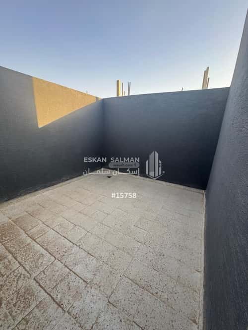 5 bedroom apartment in Al Nadwah 4