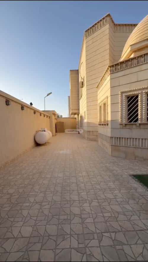 فيلا 5 غرف في الروابي 4