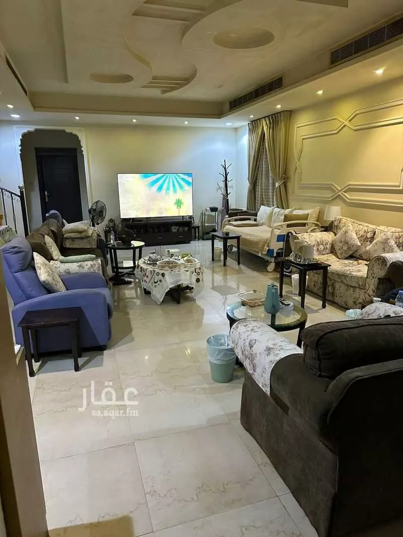 5 bedroom villa in Al Nada 9