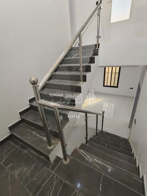 7 bedroom apartment in Al Janadriyah 1