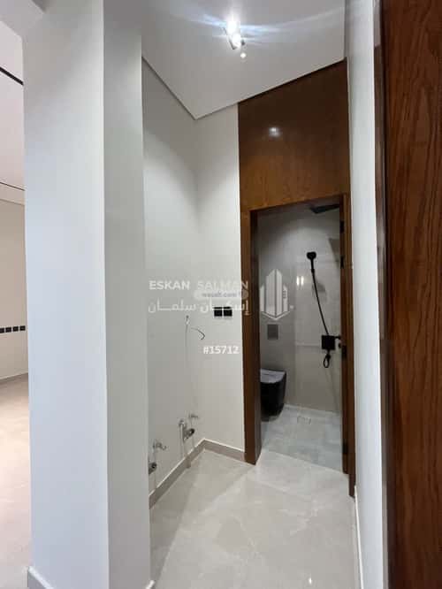 فيلا 8 غرف في الرمال 2