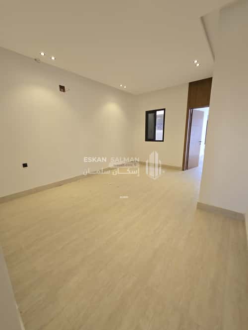 10 bedroom villa in Al Khaleej 13