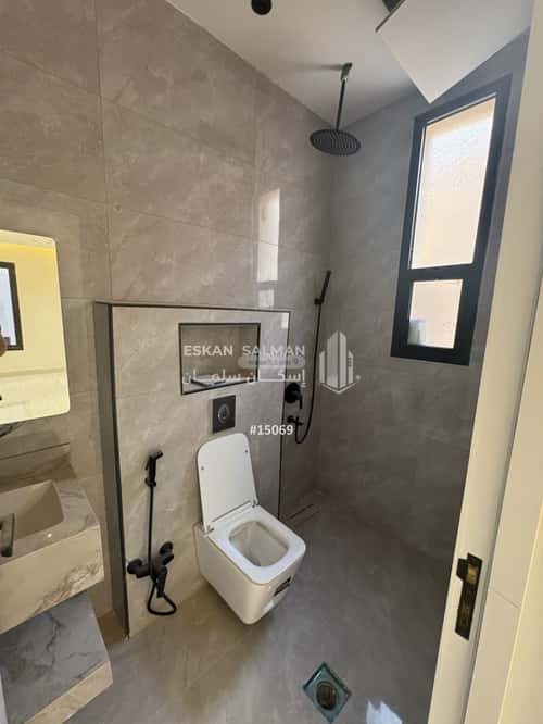6 bedroom floor in Al Janadriyah 11