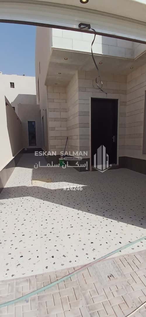 8 bedroom villa in Al Janadriyah 3