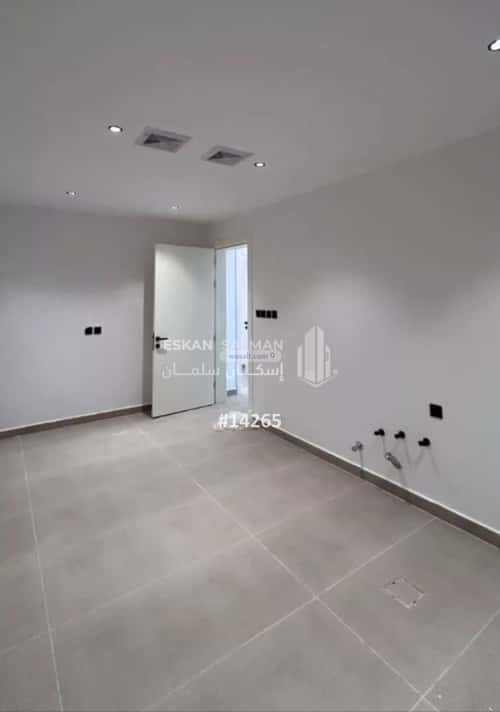 6 bedroom apartment in Al Hazm 2