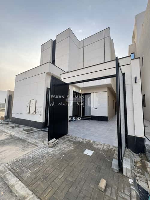 5 bedroom floor in Al Janadriyah 3