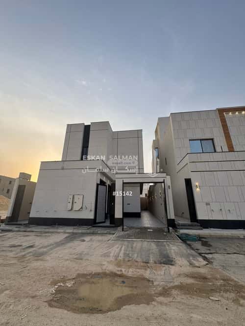 5 bedroom floor in Al Janadriyah 4