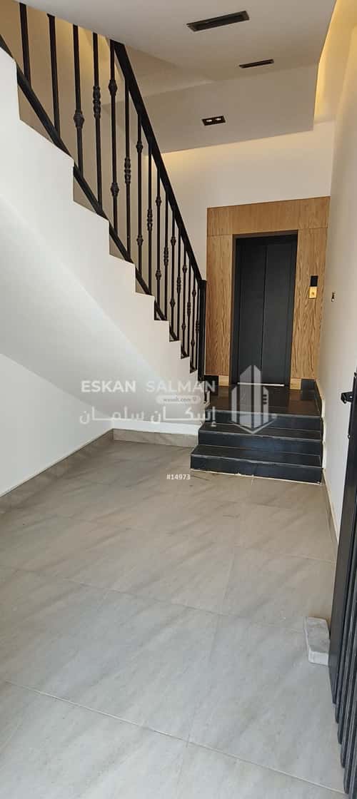 6 bedroom floor in Al Munsiyah 3
