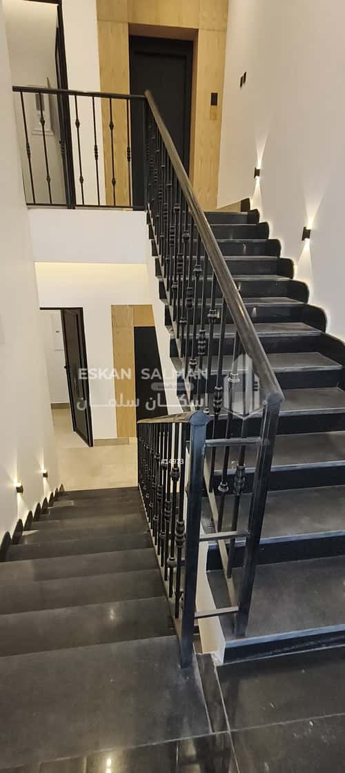 6 bedroom floor in Al Munsiyah 10