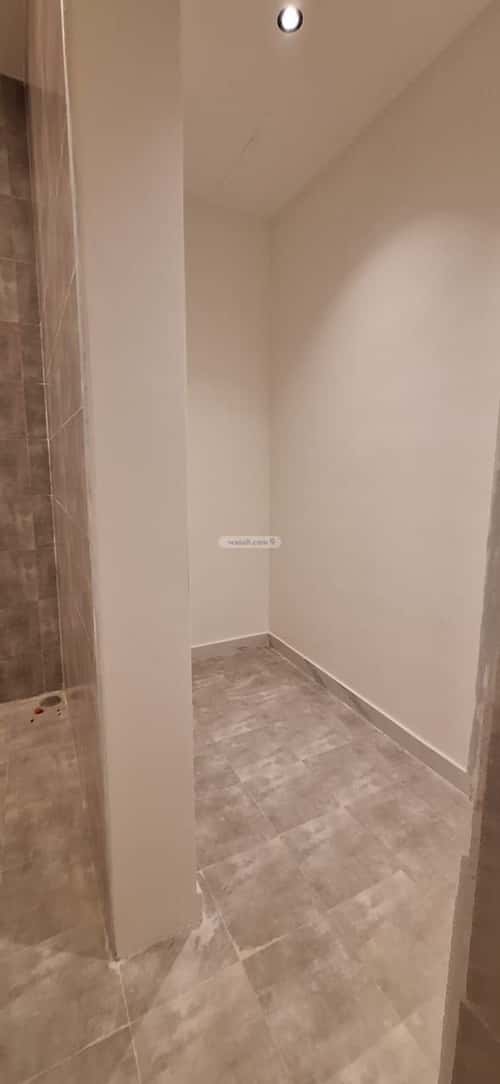4 bedroom floor in Al Janadriyah 4